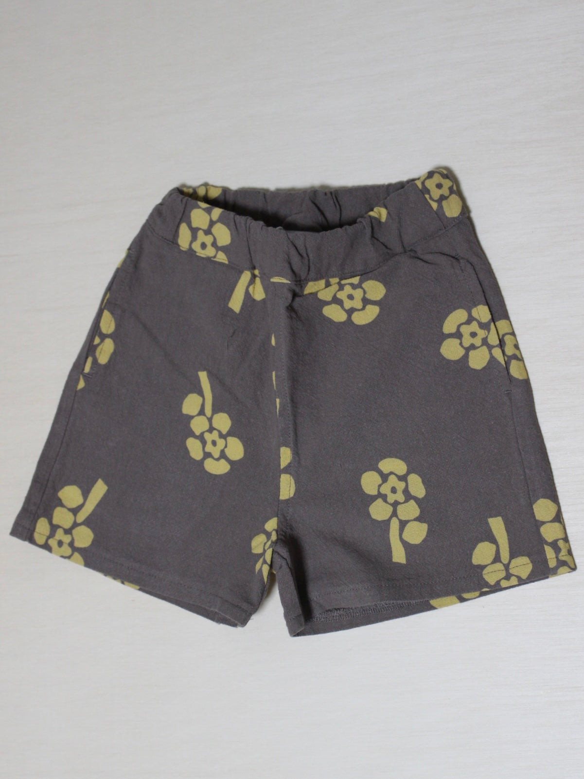 linen fabric short pants / &pal