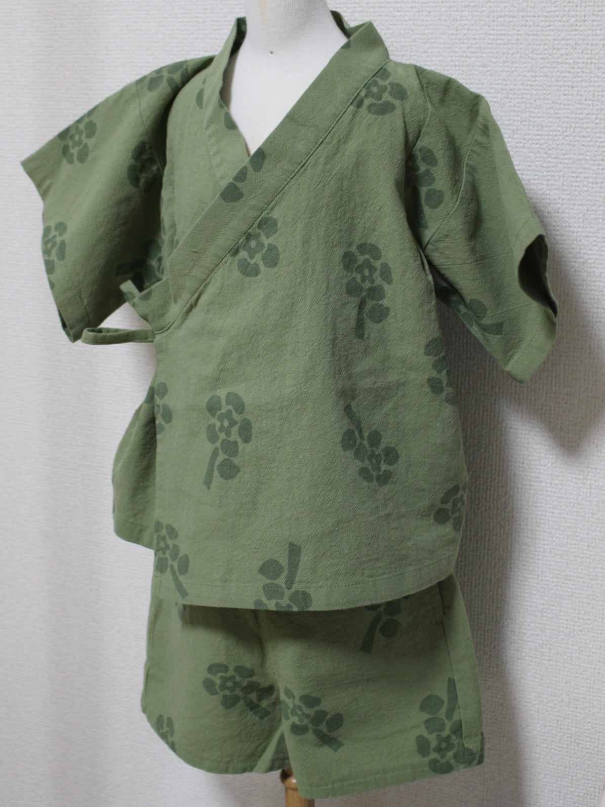 linen fabric short pants / &pal